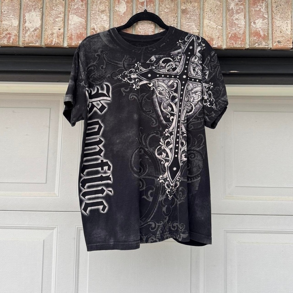 BLACK 00s KONFLIC Y2K IRON CROSS GRAPHIC TEE